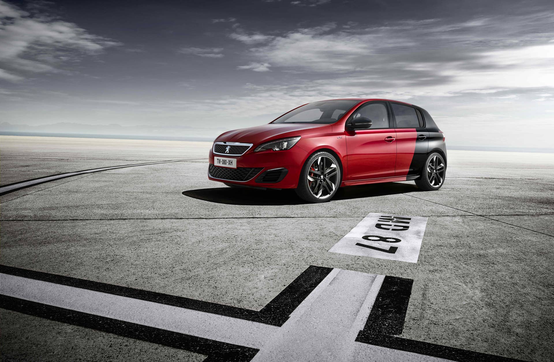Peugeot 308 GTi front 3/4