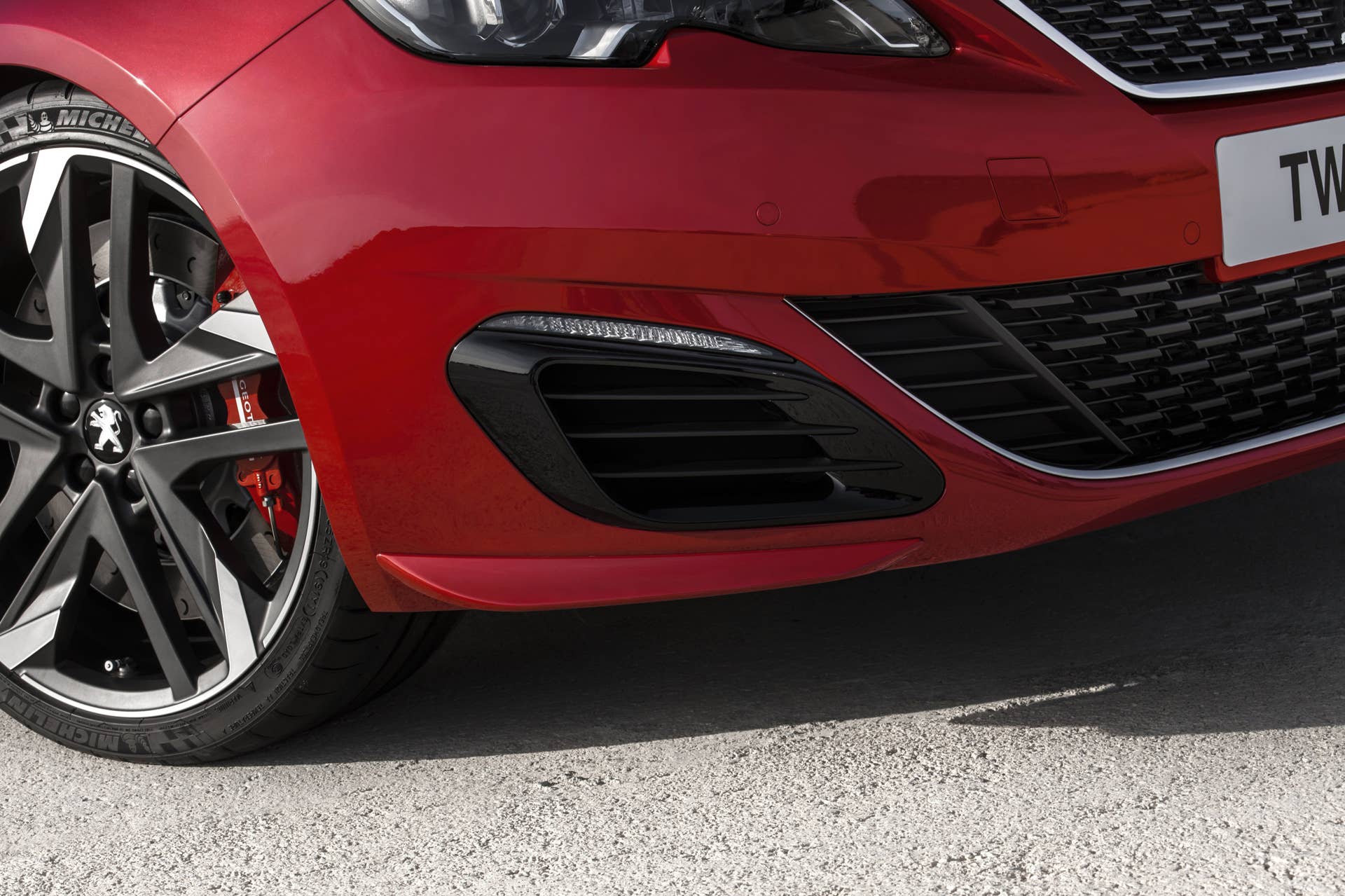 Peugeot 308 GTi air dam