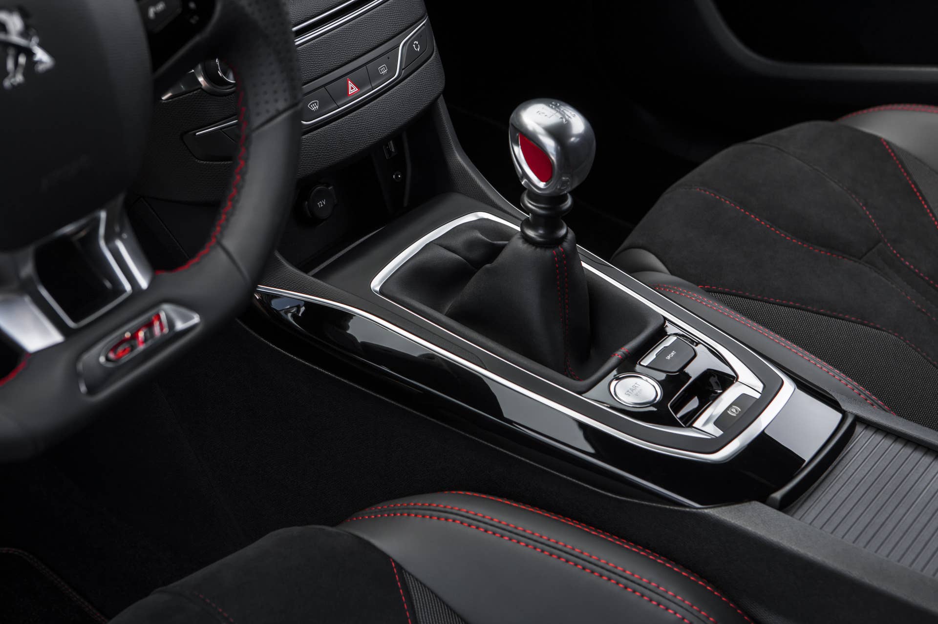 Peugeot 308 GTi shifter