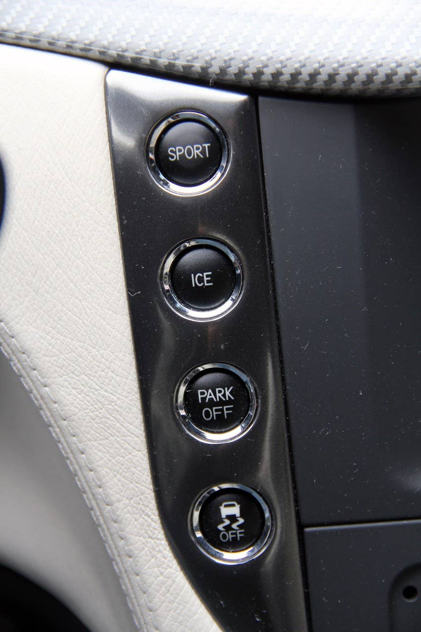 2013 Maserati GranTurismo Sport vehicle settings