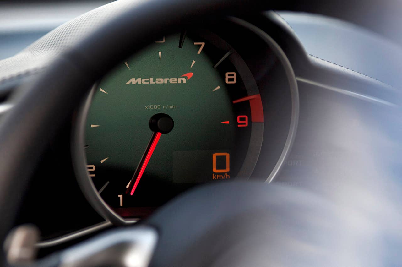 2012 McLaren MP4-12C tachometer