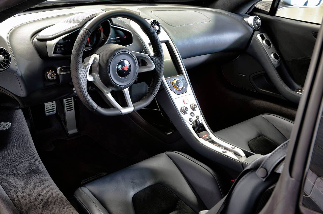 2012 McLaren MP4-12C interior