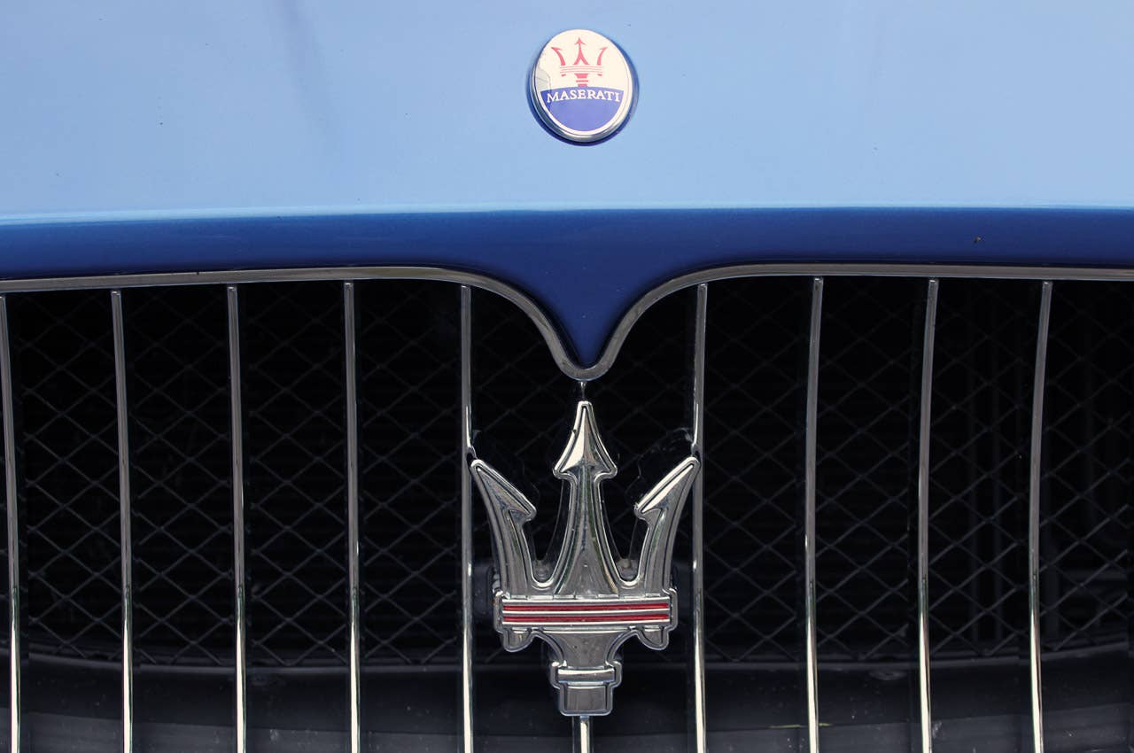 2013 Maserati GranTurismo Sport grille