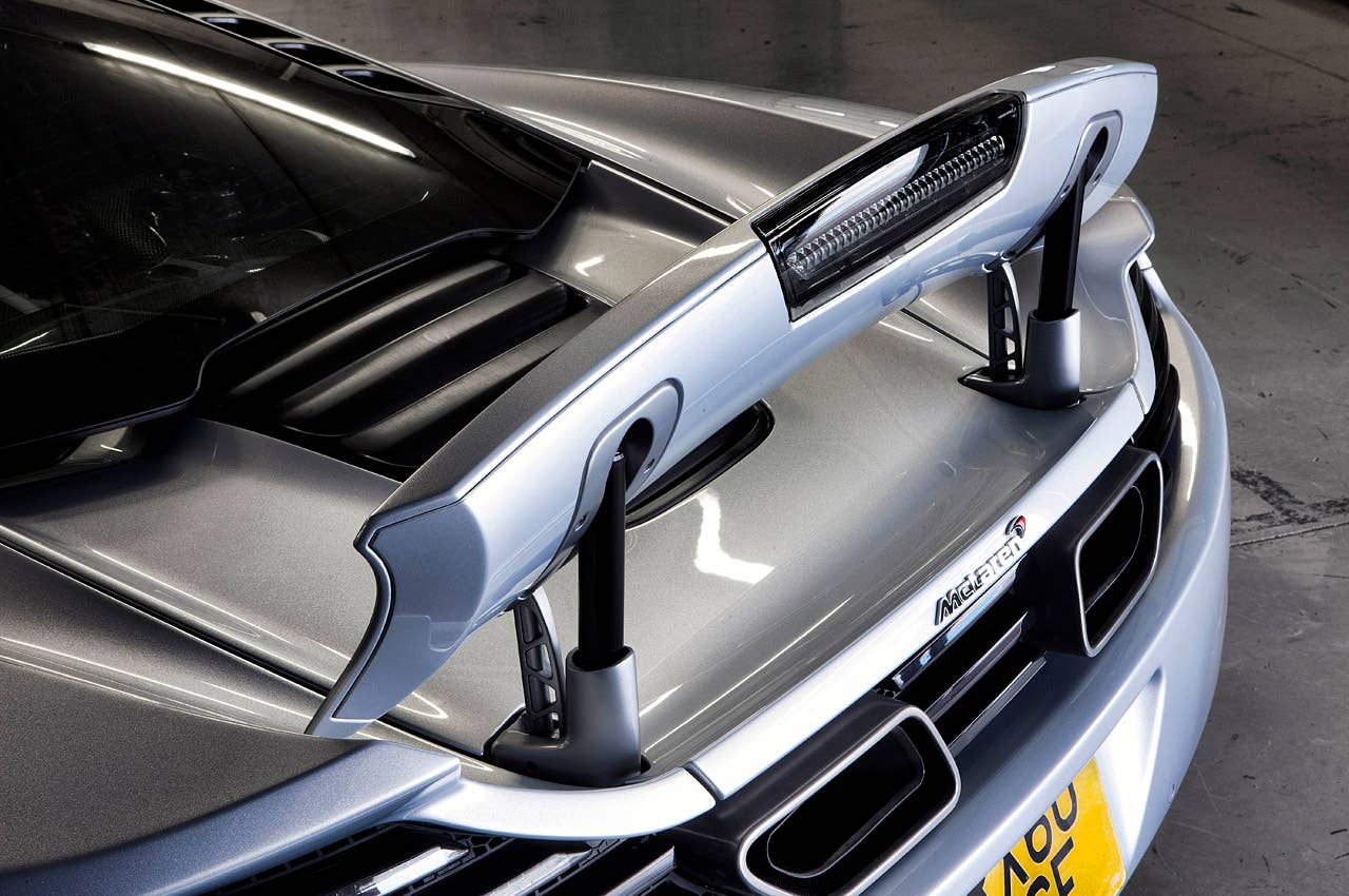 2012 McLaren MP4-12C rear wing