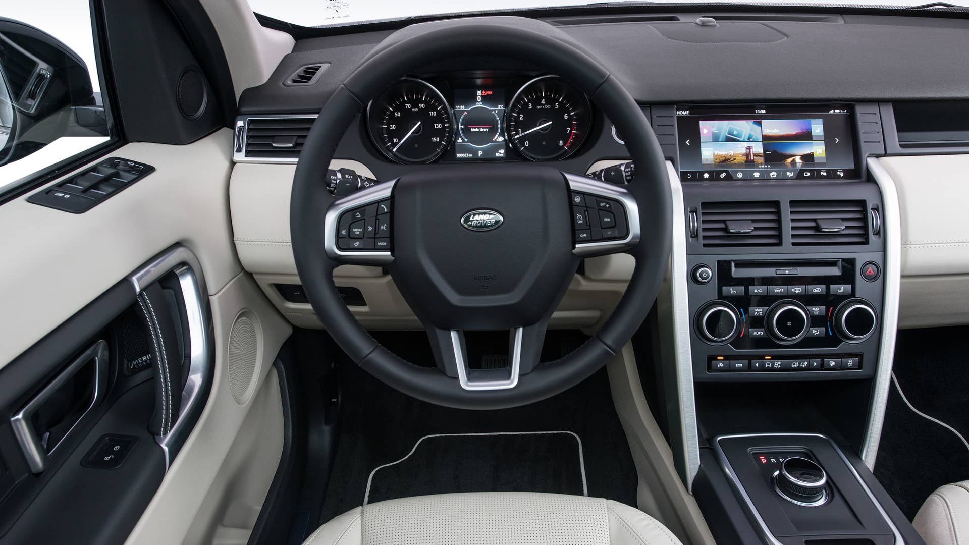 2017 land rover discover sport interior