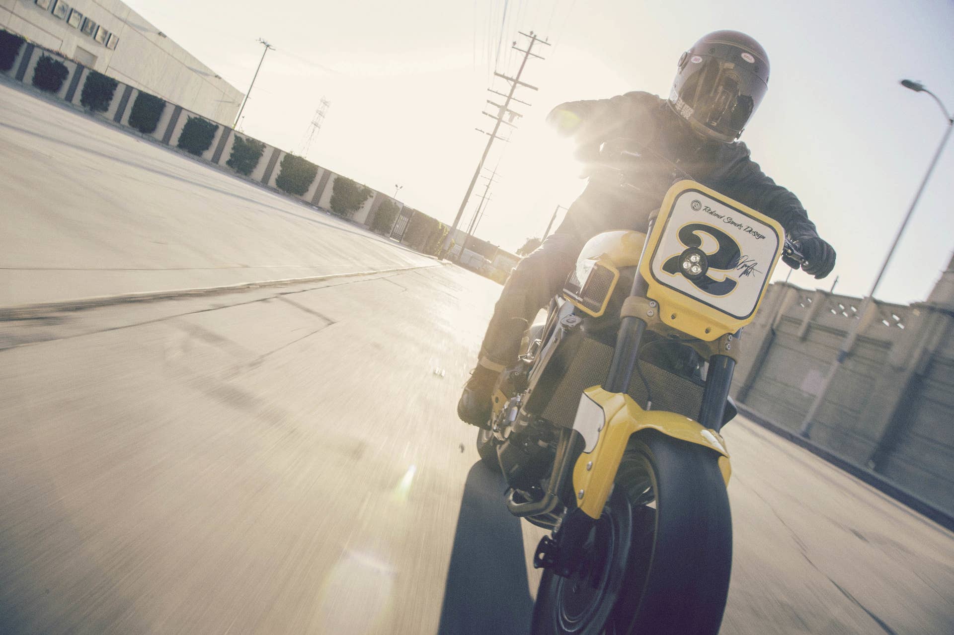 Yamaha 900 Faster Wasp Roland Sands Design rider front