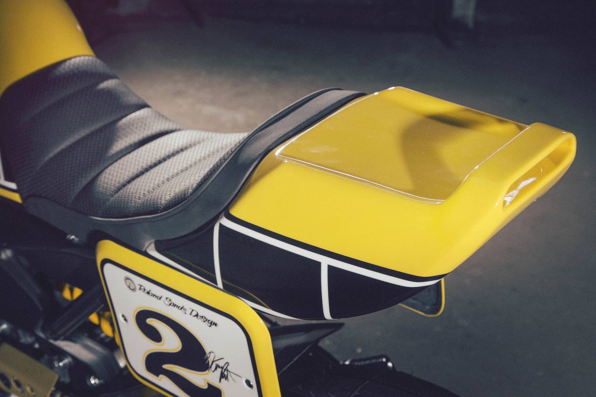 Yamaha 900 Faster Wasp Roland Sands Design detail