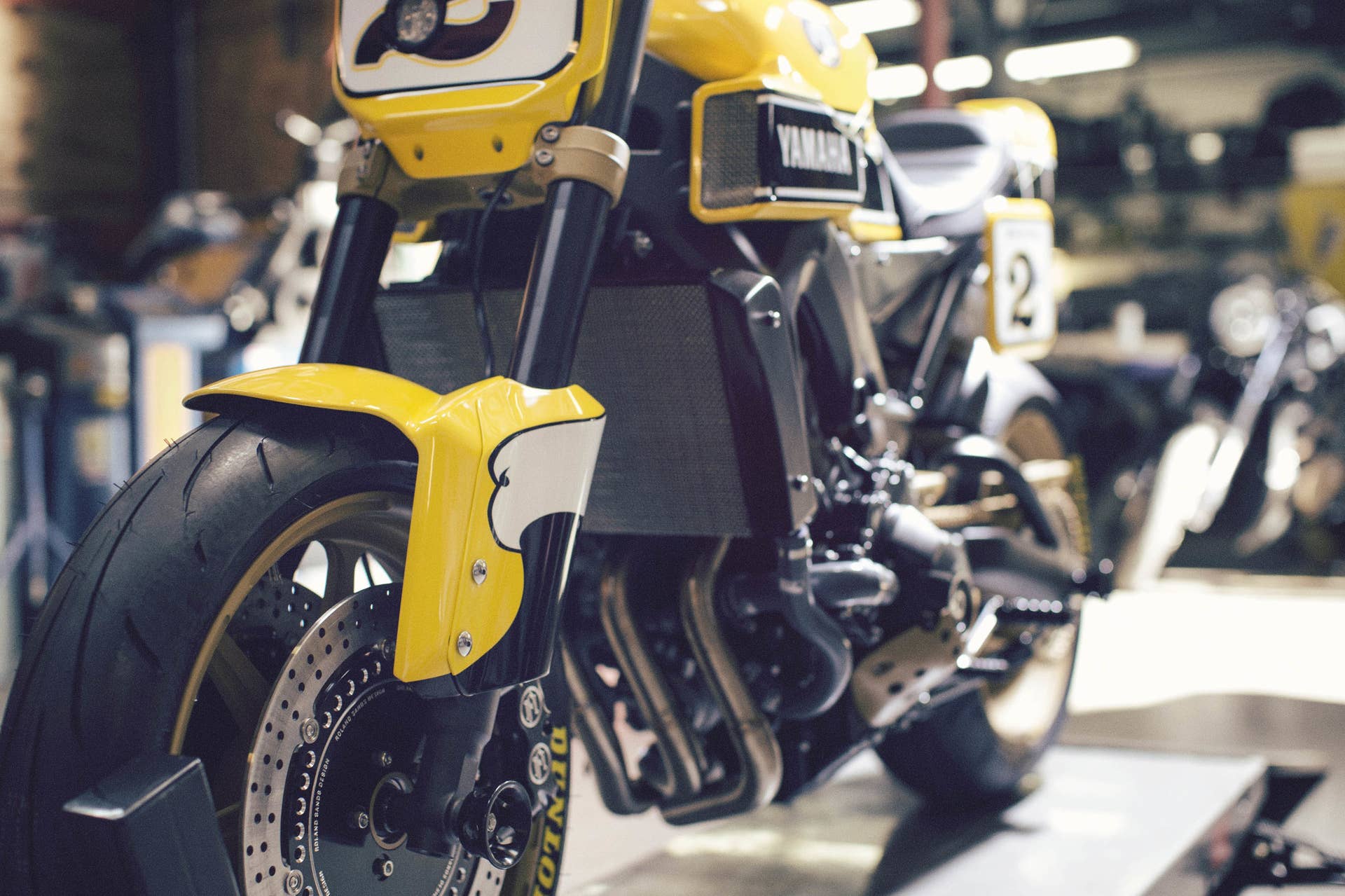 Yamaha 900 Faster Wasp Roland Sands Design detail