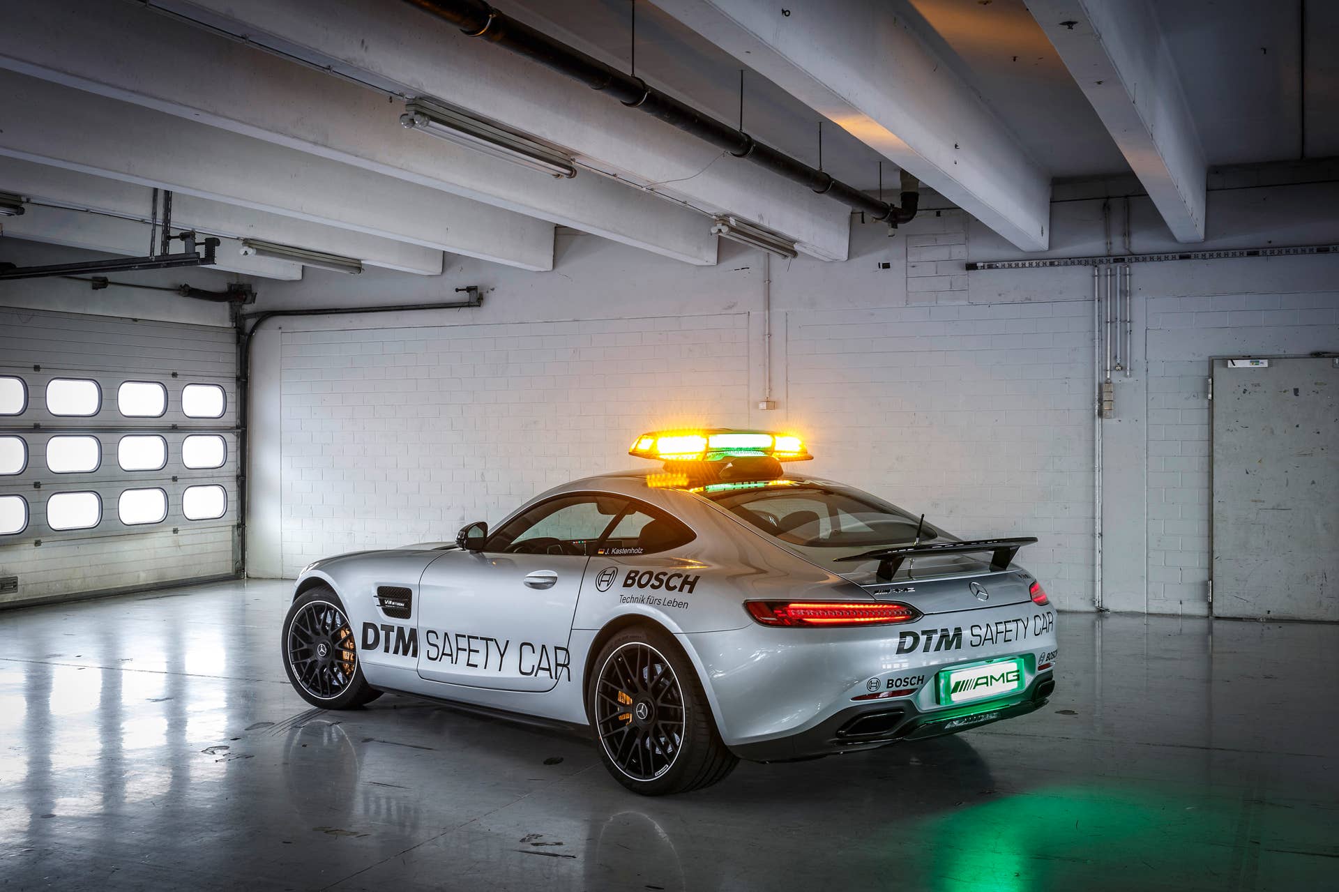 Mercedes-AMG GT DTM Safety Car garage rear