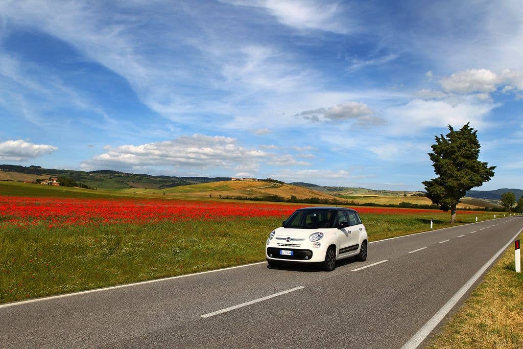 Fiat 500L front 3/4
