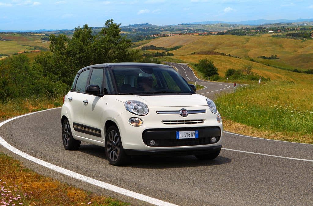 Fiat 500L front 3/4