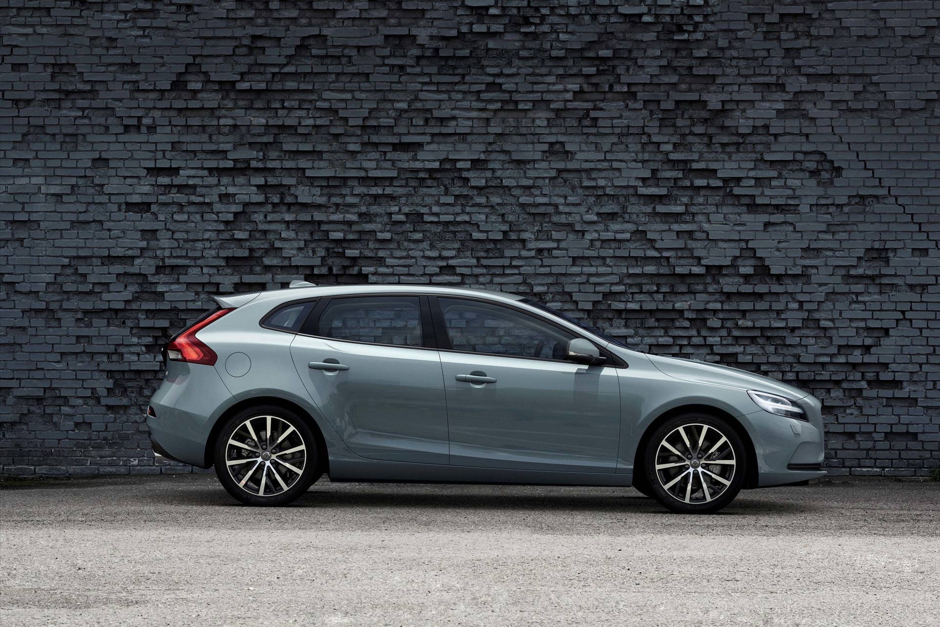 Volvo V40 side 2