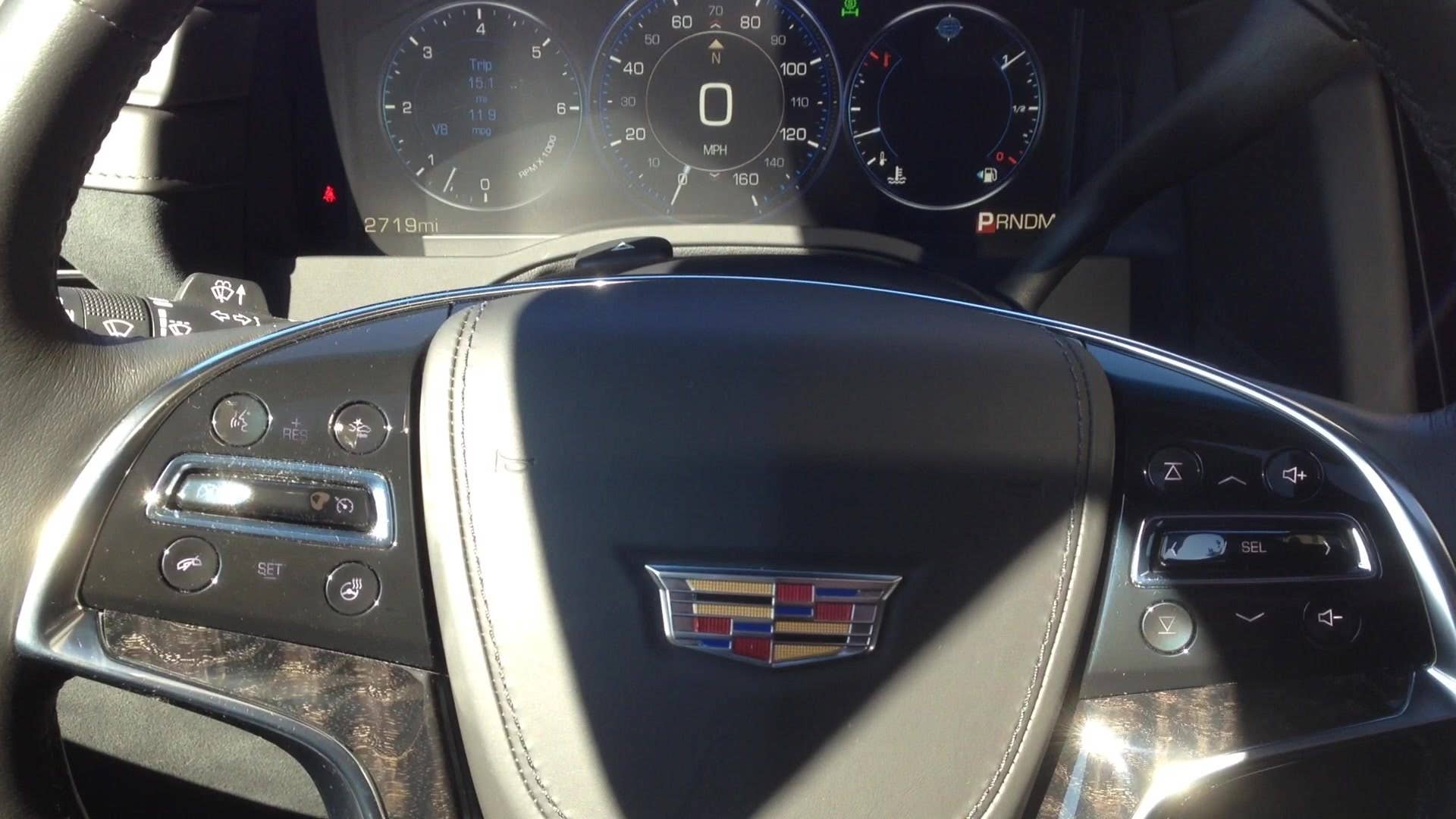 Senior editor Greg Migliore explains the premium features in the cabin of the 2015 Cadillac Escalade.