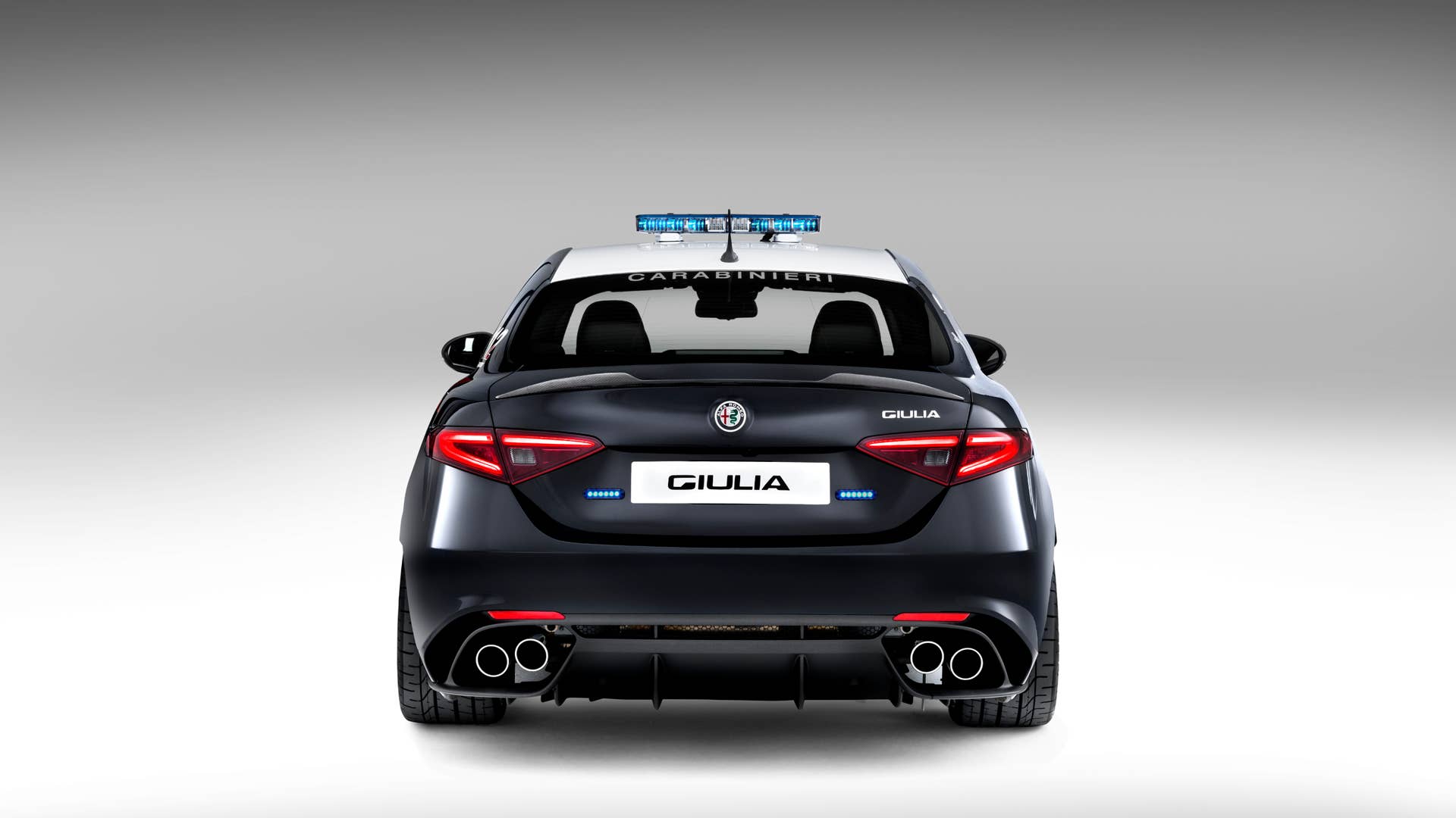 alfa romeo giulia quadrifoglio police rear