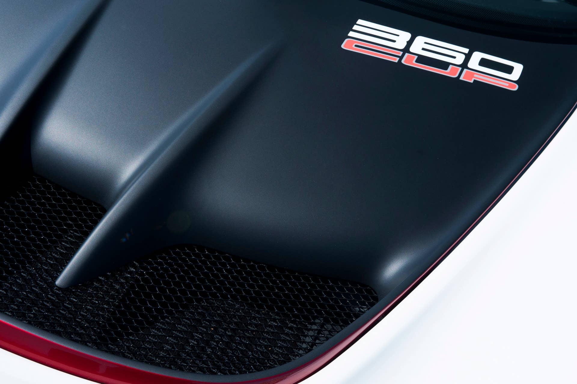 white lotus exige 360 cup front detail