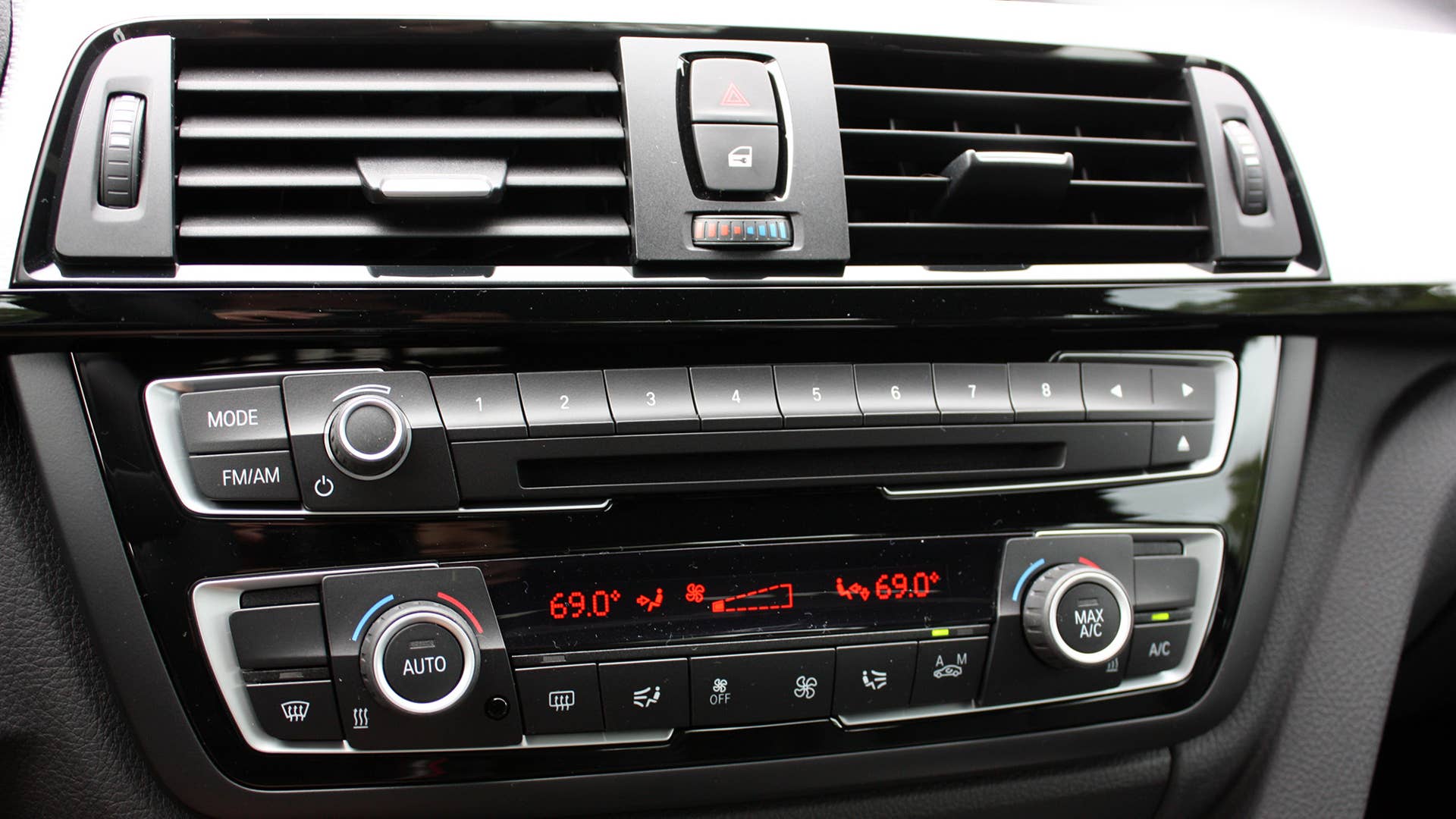 2016 BMW 435i ZHP Coupe radio interface