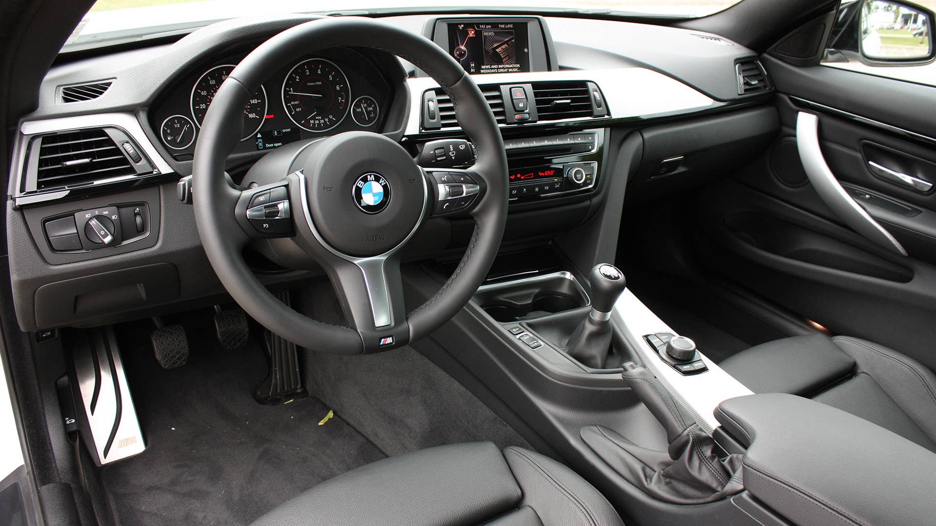 2016 BMW 435i ZHP Coupe interior