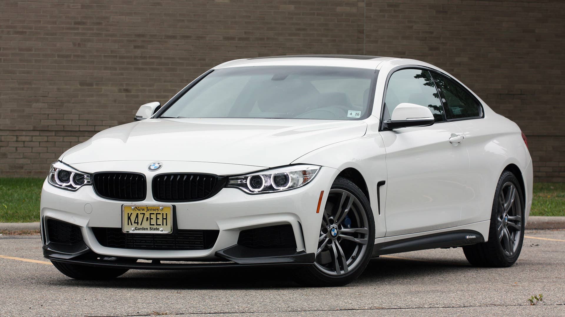 2016 BMW 435i ZHP Coupe front 3/4 tight