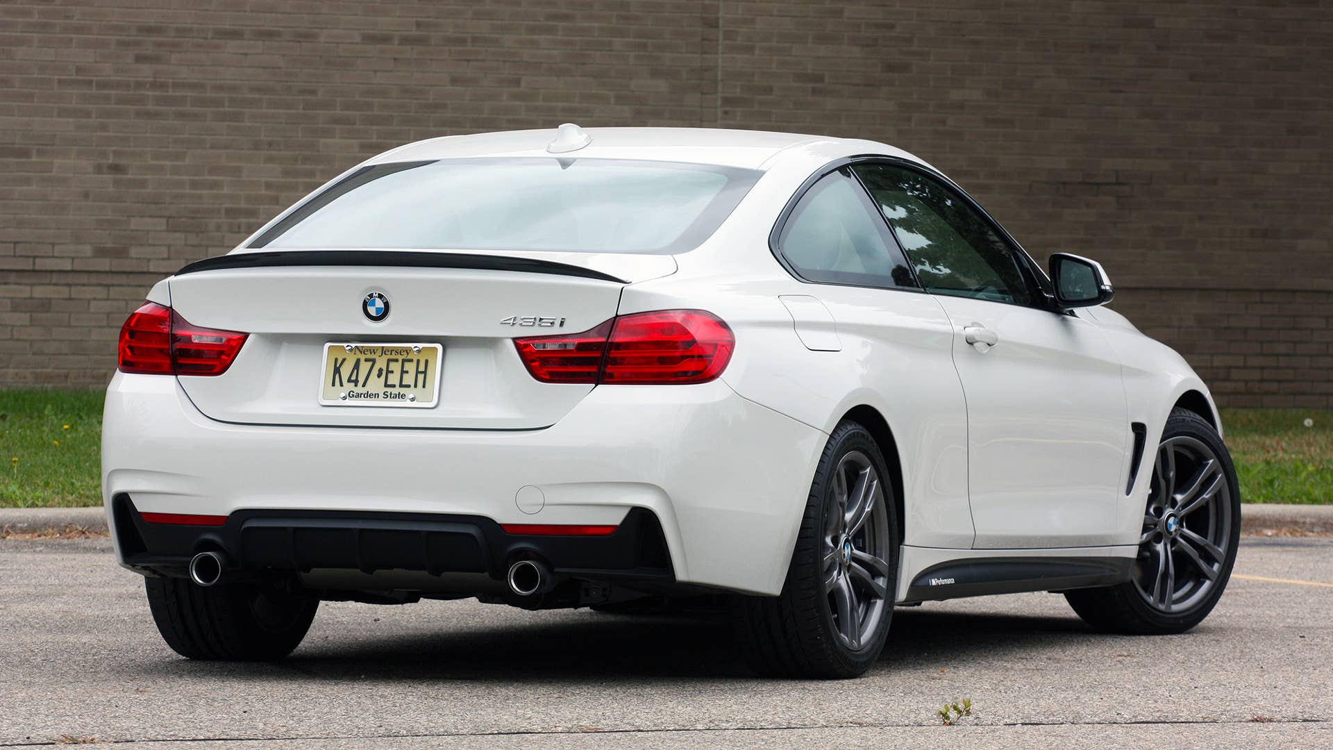 2016 BMW 435i ZHP Coupe rear 3/4 tight