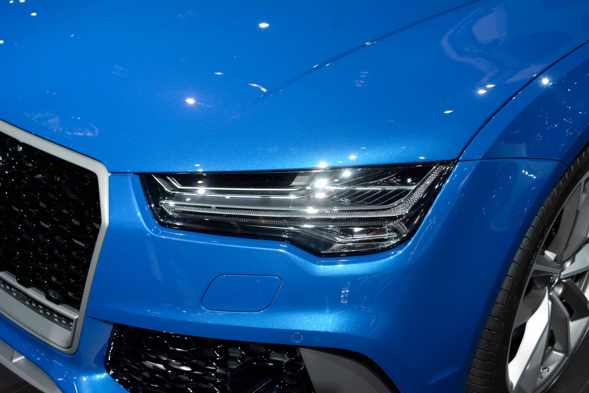 mirror la auto show 2017 headlight audi rs7