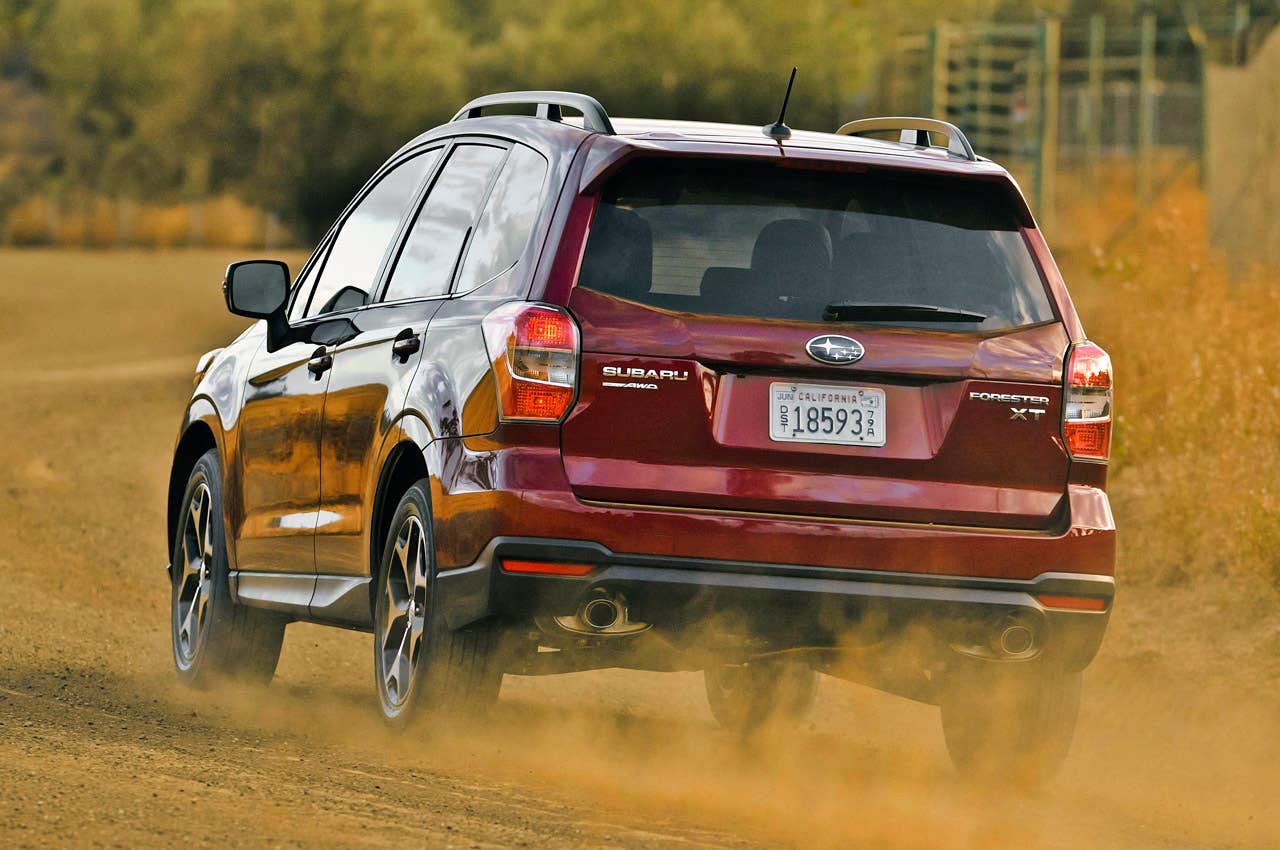 2014 Subaru Forester rear 3/4 view