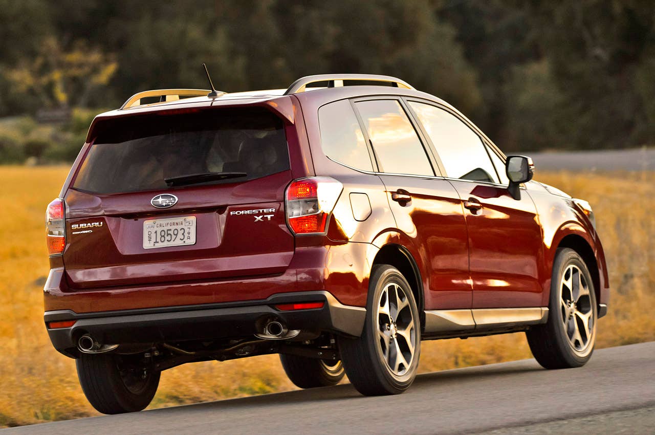 2014 Subaru Forester rear 3/4 view
