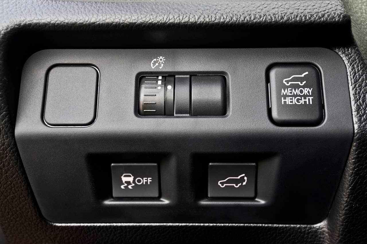 2014 Subaru Forester dash controls