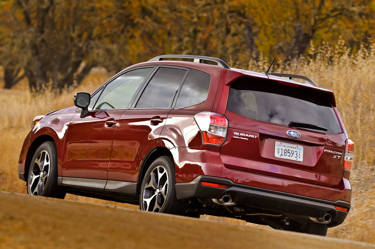 2014 Subaru Forester rear 3/4 view
