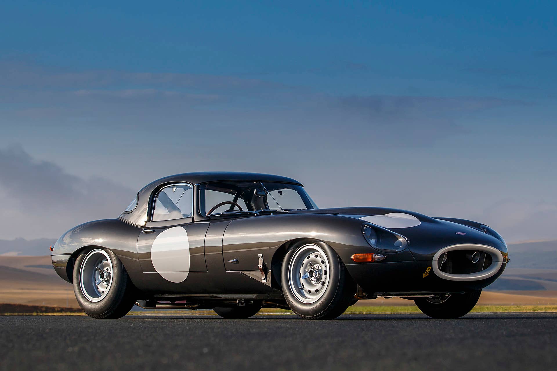 Jaguar Continuation Lightweight E-Type front 3/4 view