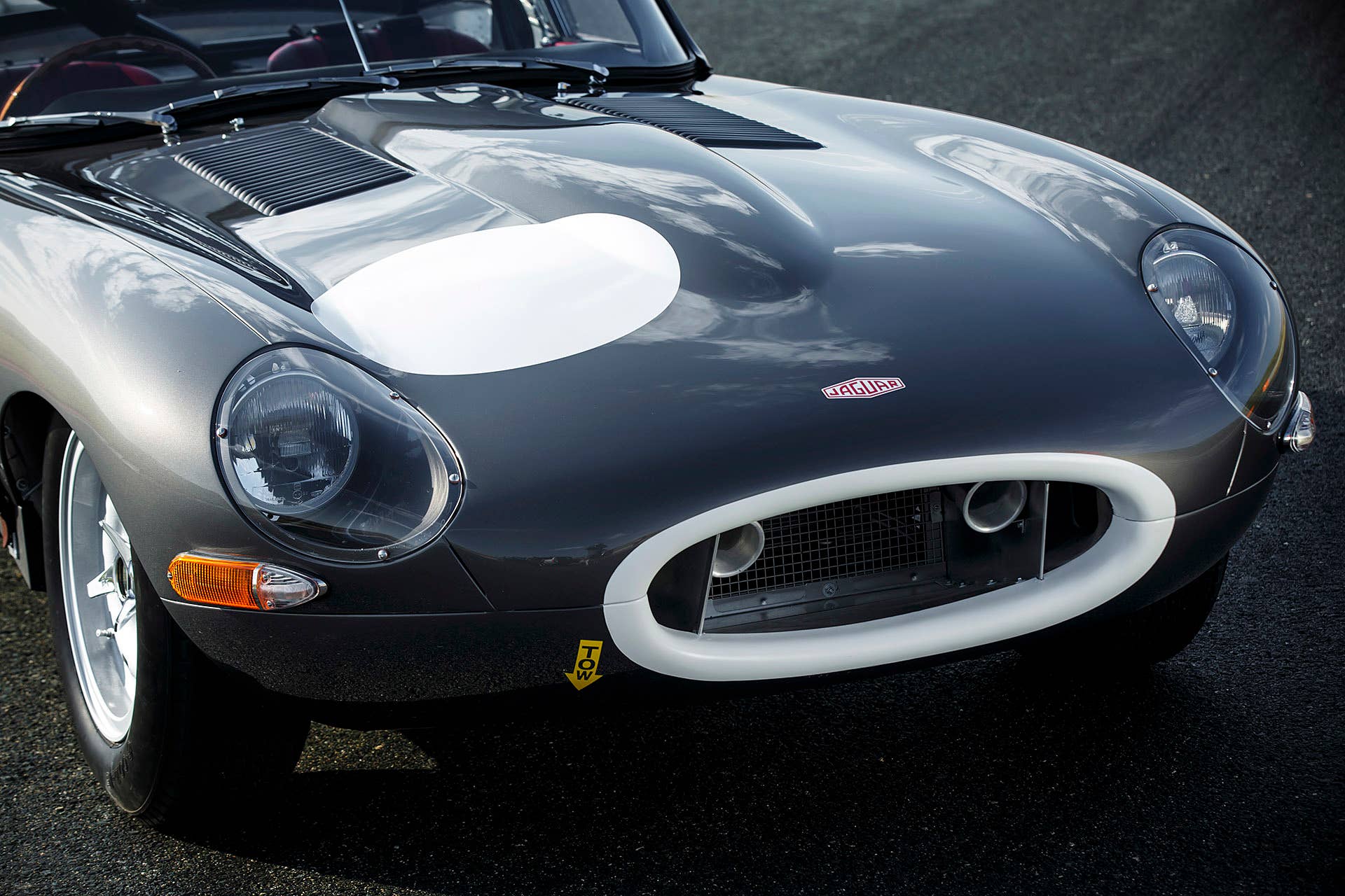 Jaguar Continuation Lightweight E-Type front detail