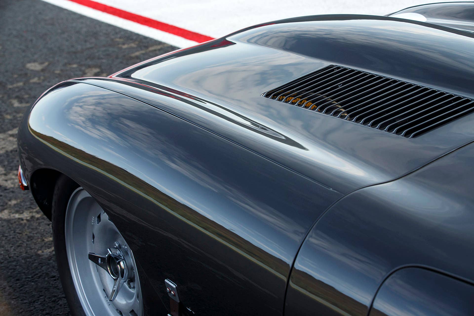 Jaguar Continuation Lightweight E-Type front fender
