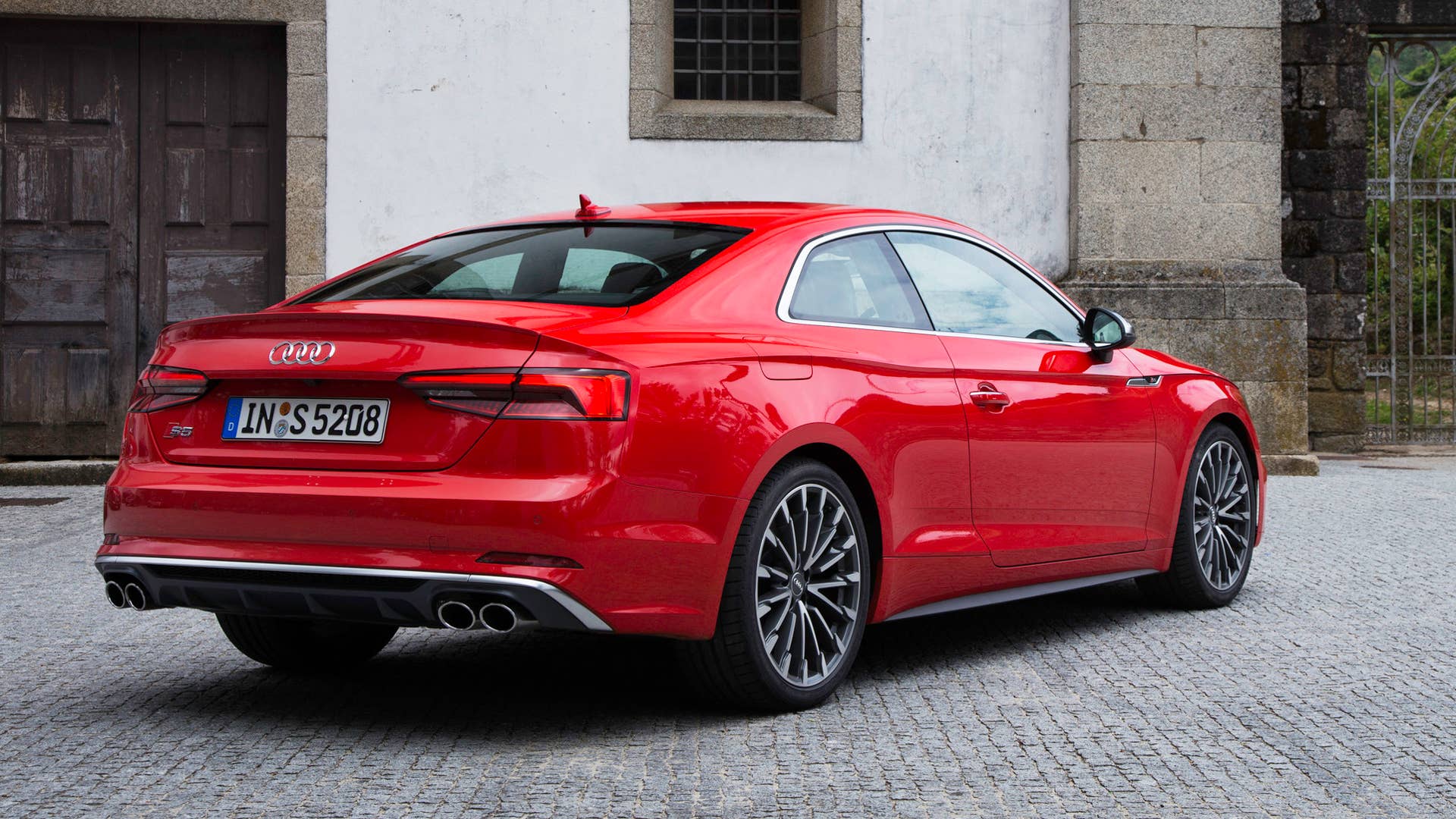 2017 Audi S5 side quarter
