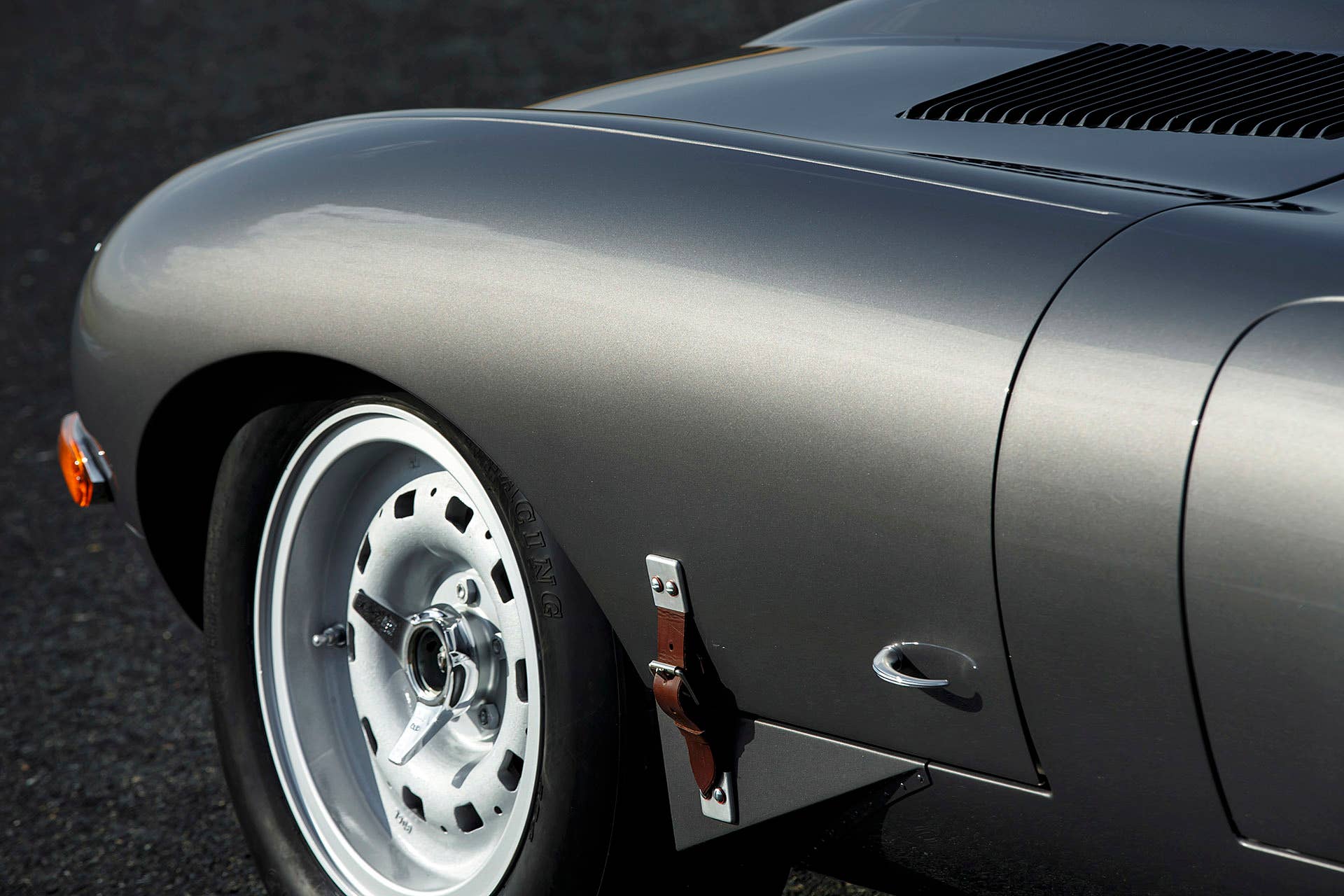 Jaguar Continuation Lightweight E-Type front fender