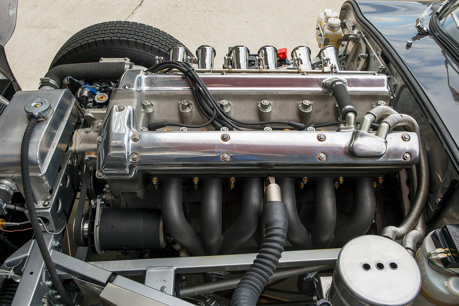 Jaguar Continuation Lightweight E-Type engine