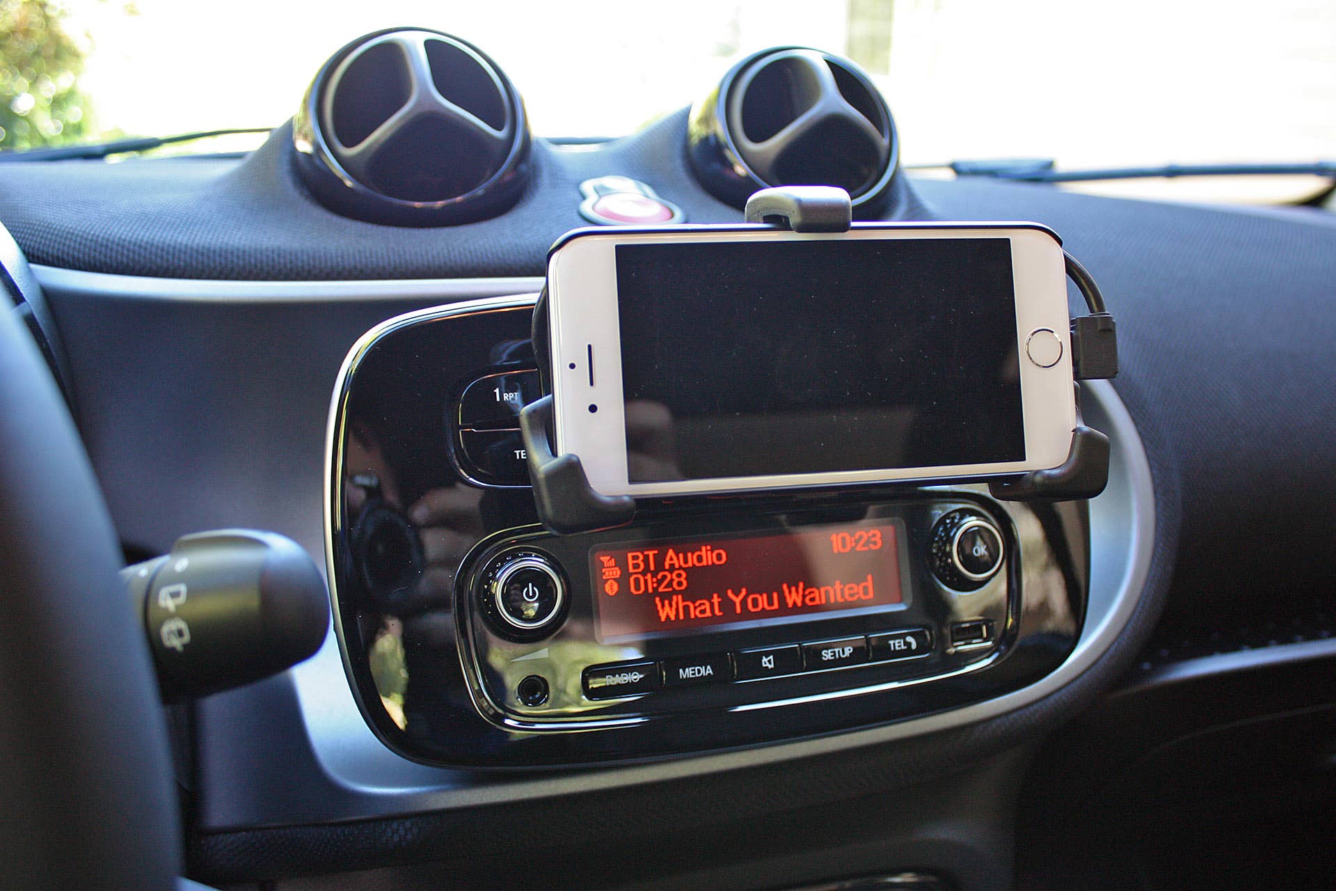 2016 Smart Fortwo instrument panel