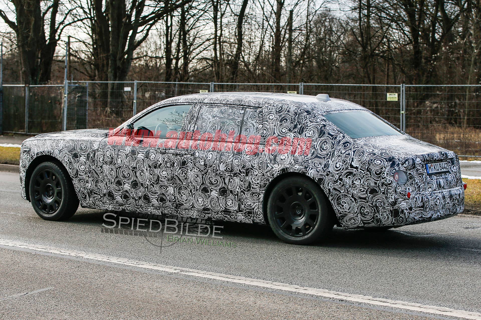 spied rolls-royce phantom rear camo