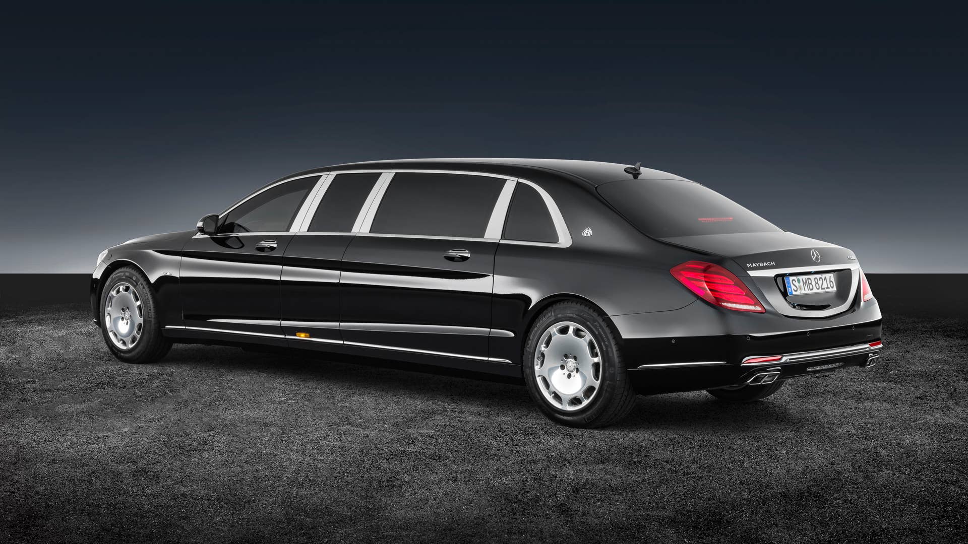 2017 Mercedes-Maybach Pullman Guard
