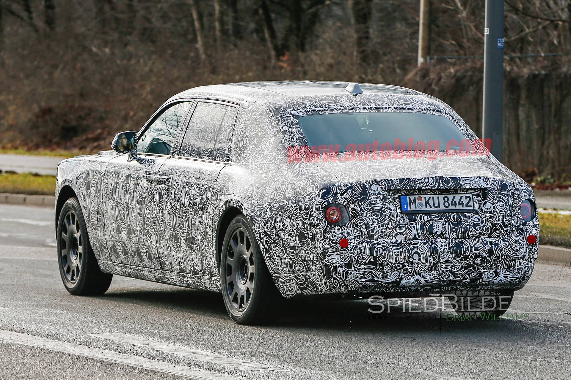 spied rolls-royce phantom sedan camo
