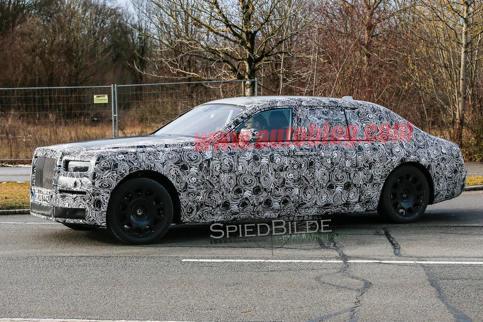spied rolls-royce sedan phantom camo