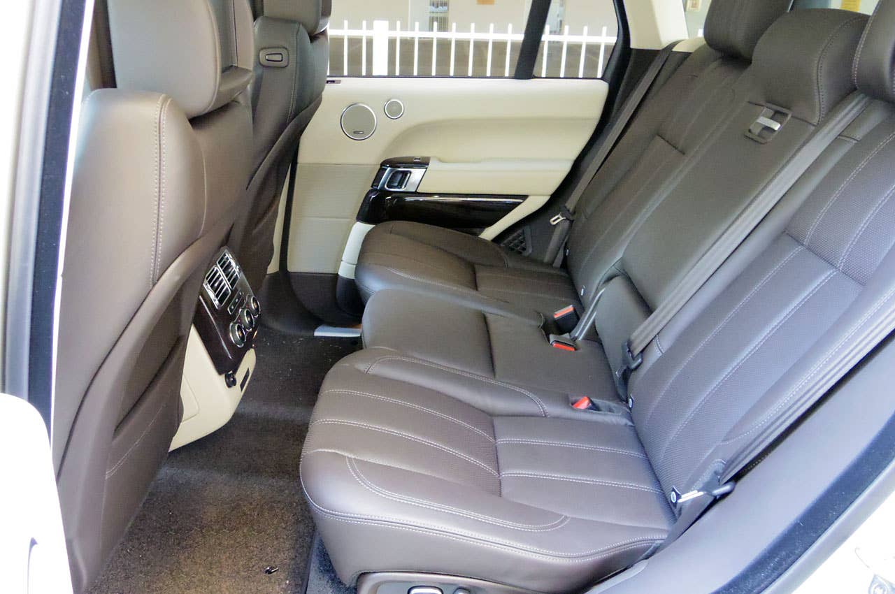 2013 Land Rover Range Rover rear seats