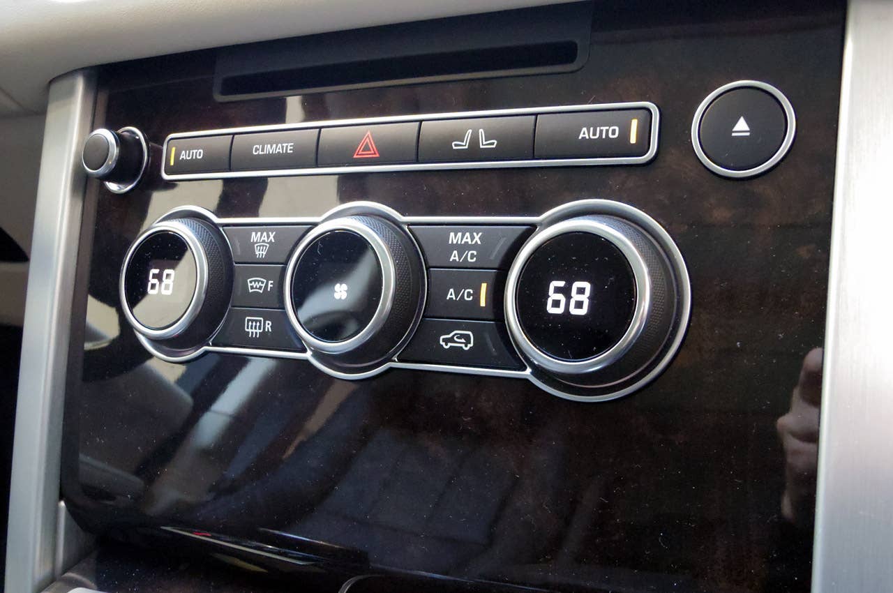 2013 Land Rover Range Rover climate controls