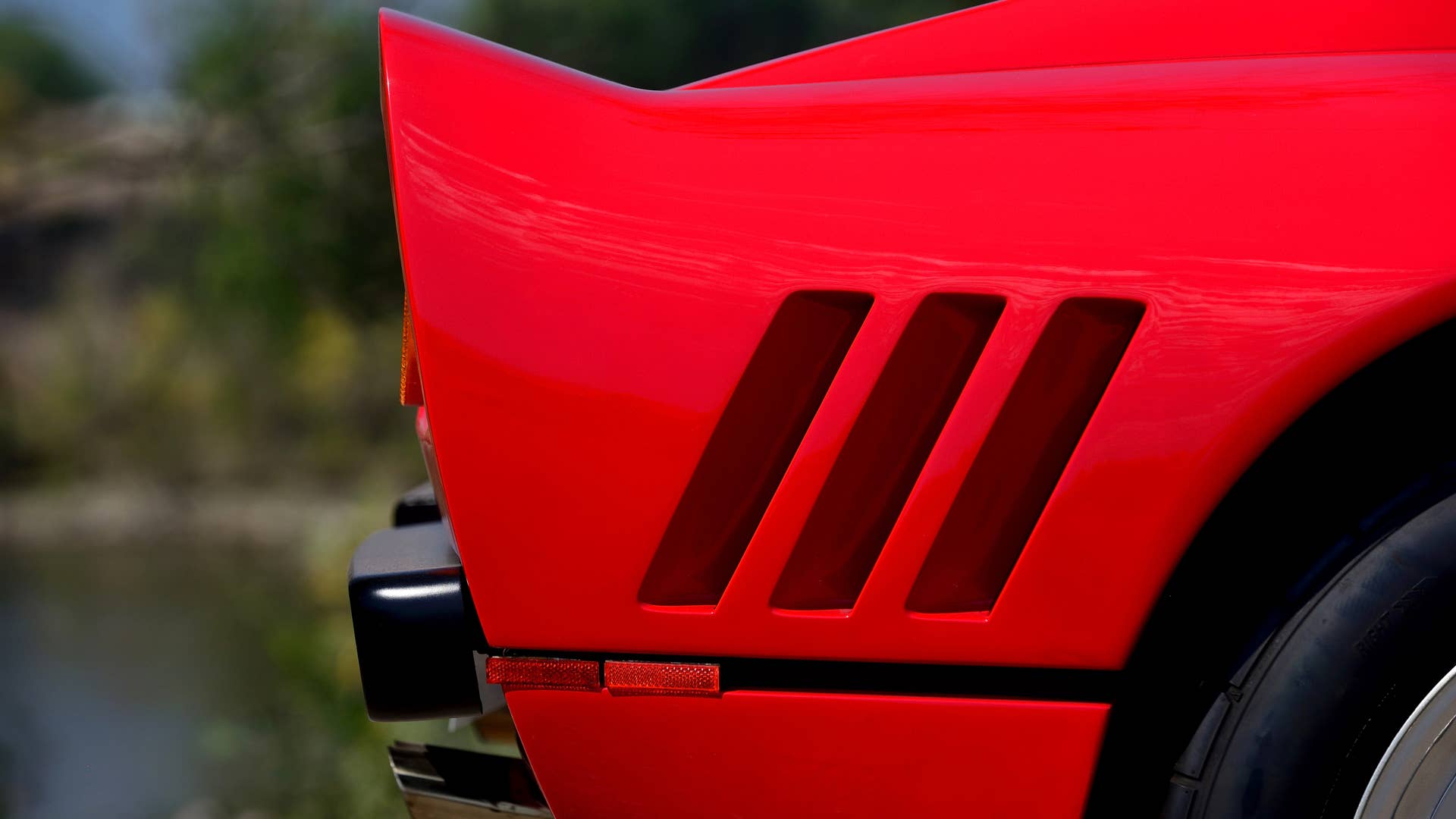 1985 FERRARI 288 GTO Rear Exterior