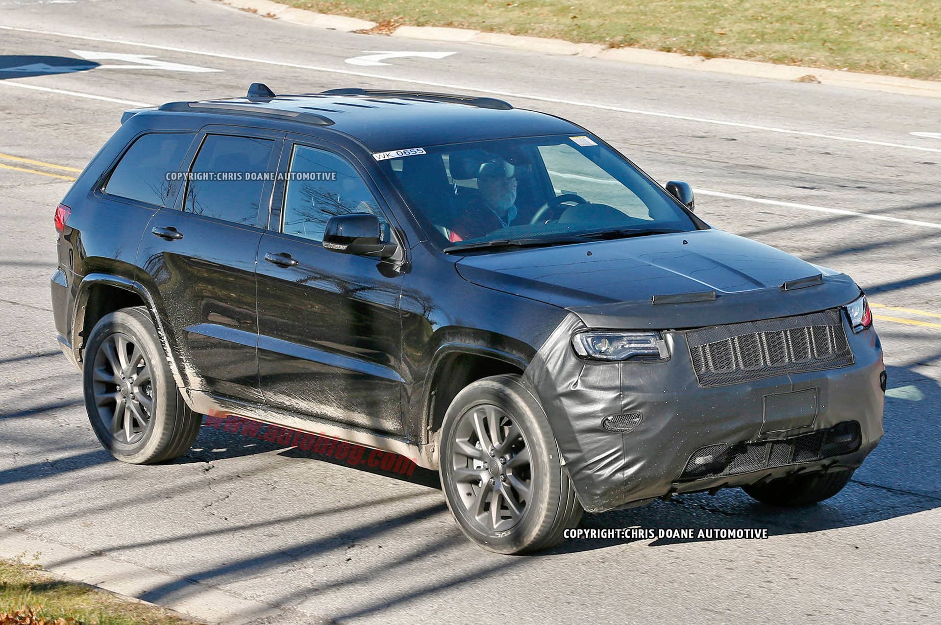 2017 Jeep Grand Cherokee facelift front 3/4