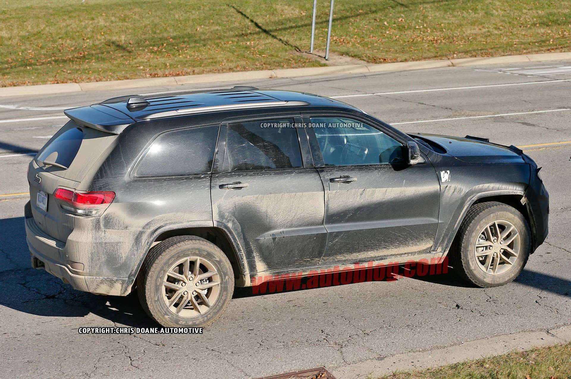 2017 Jeep Grand Cherokee facelift profile