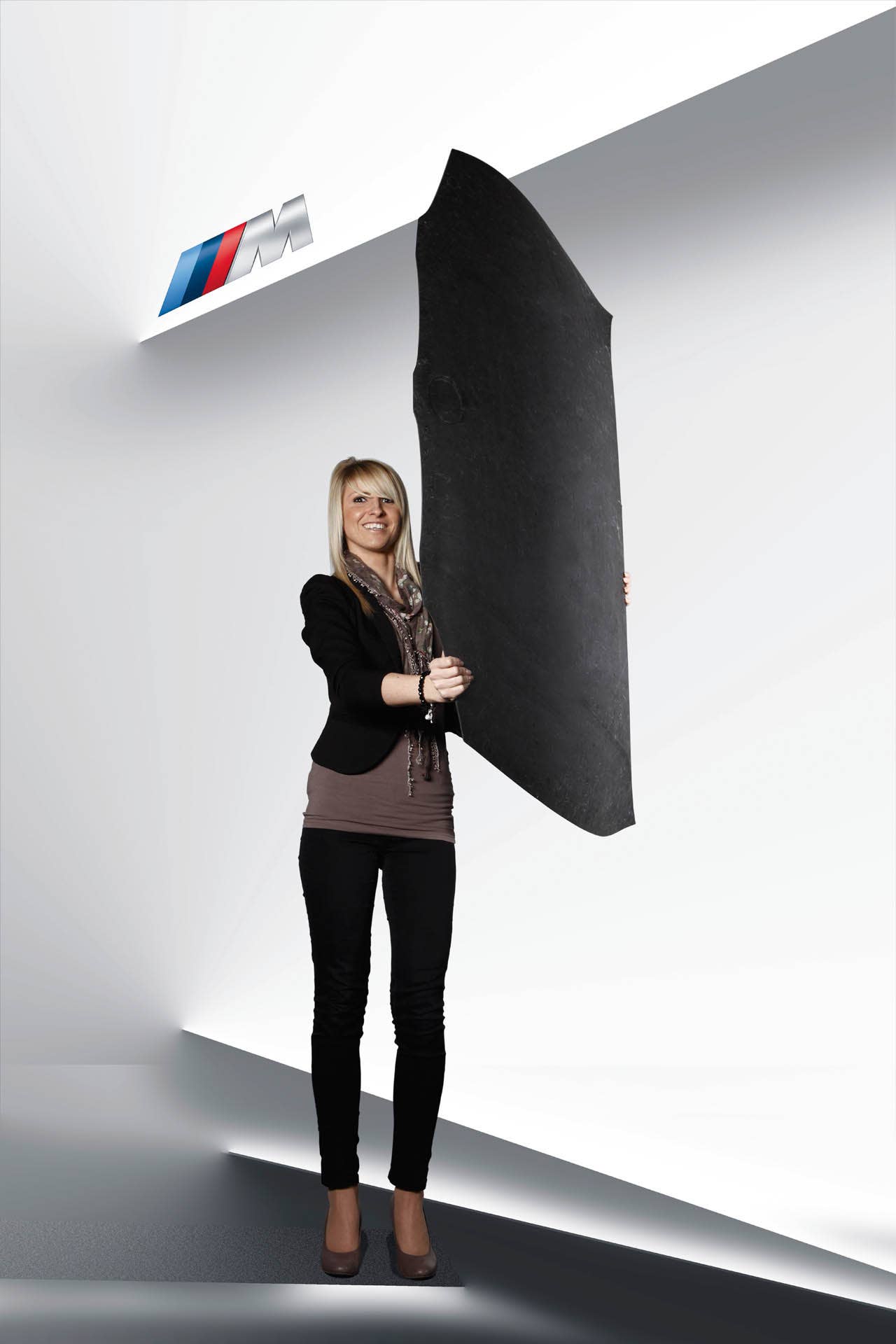 BMW EfficientDynamics Light Weight CFK-Engine Hood (04/2011)