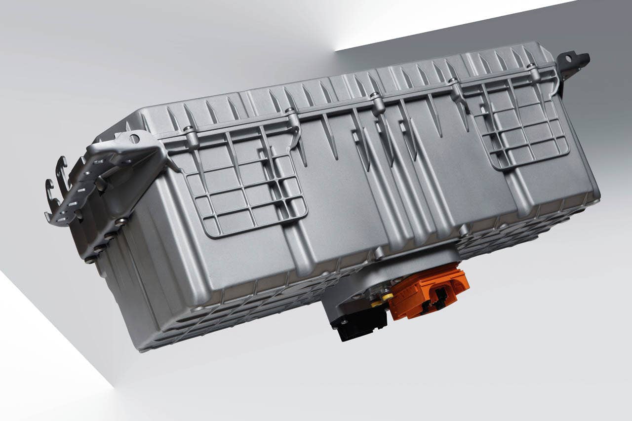 BMW EfficientDynamics High Voltage Battery (04/2011)
