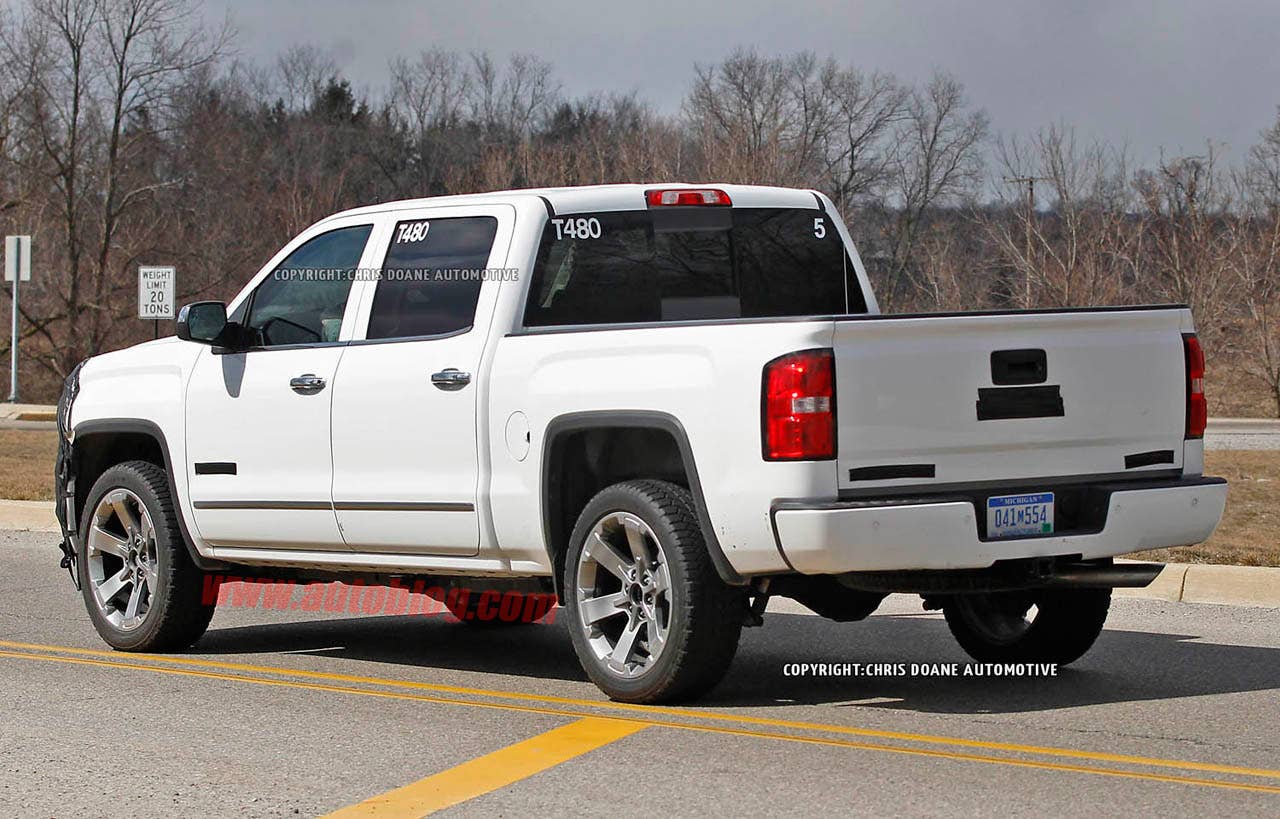 Chevrolet Silverado High Country Spy Shots rear 3/4