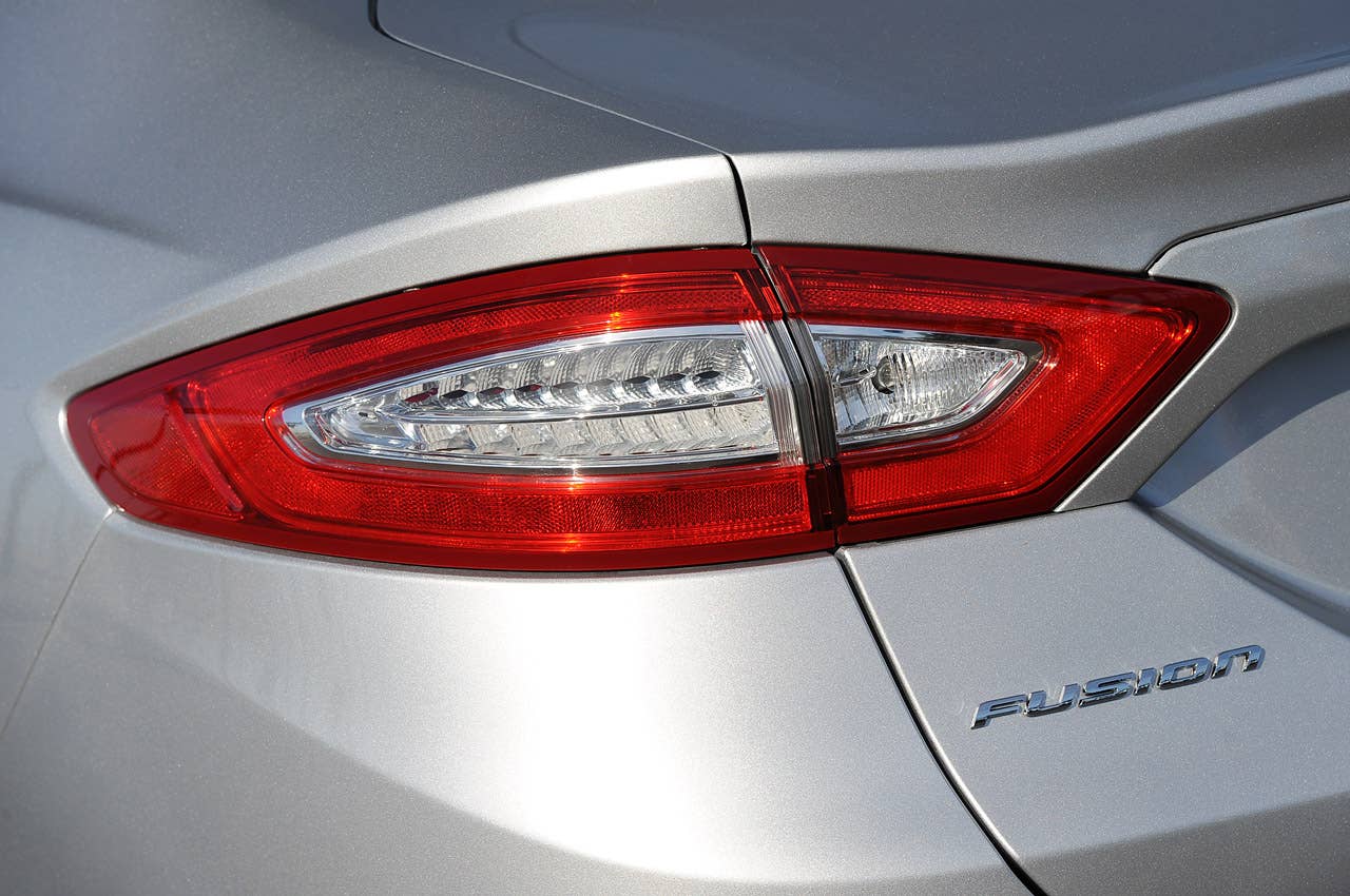 2013 Ford Fusion taillight