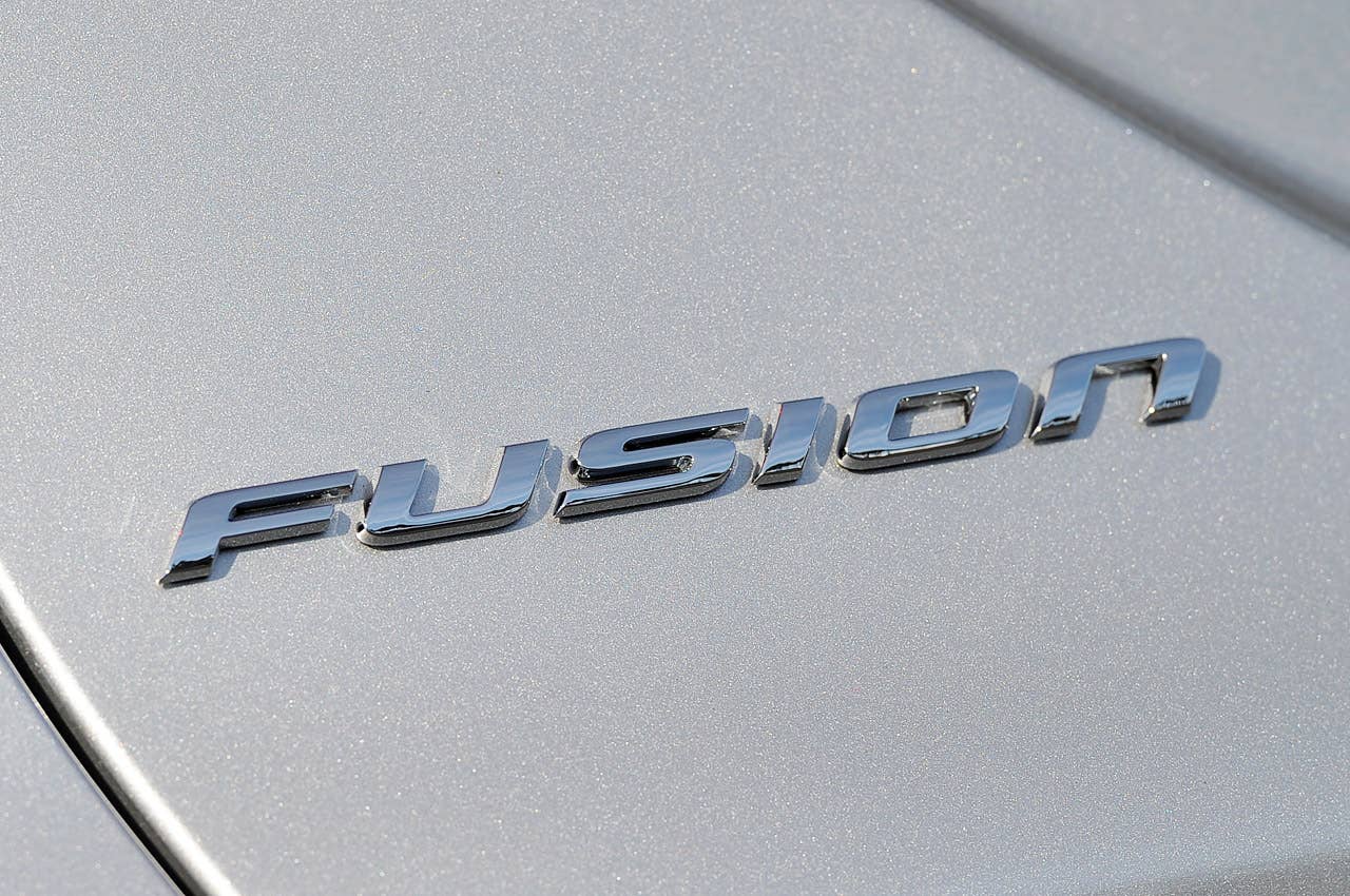 2013 Ford Fusion badge