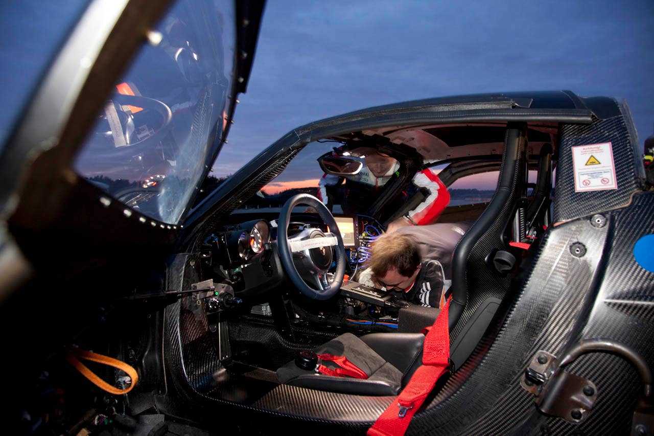 Porsche 918 Spyder cockpit